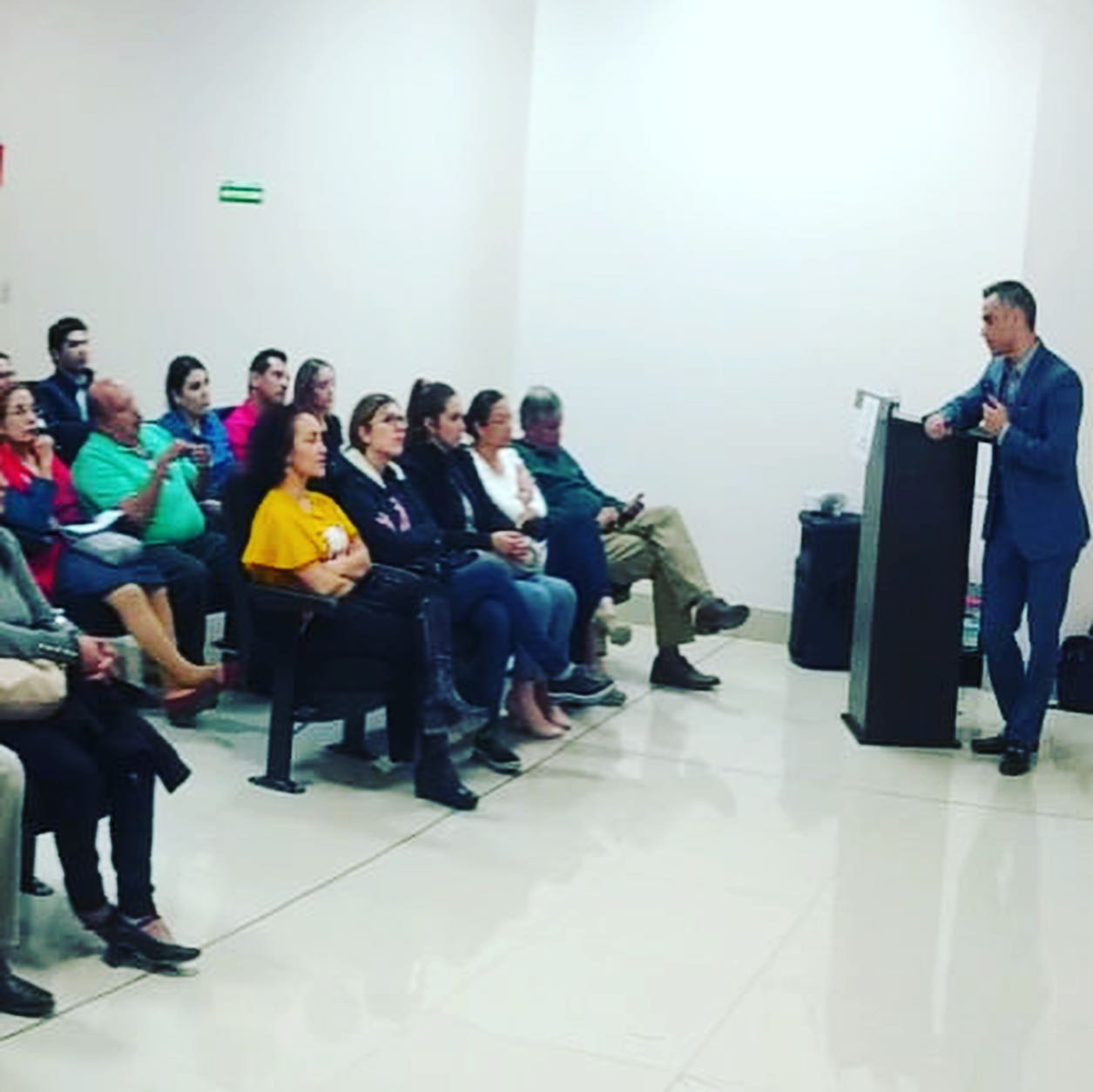 Dr. Luis Rijuana - Algologo intervencionista Dr. Luis Rijuana - Algologo intervencionista